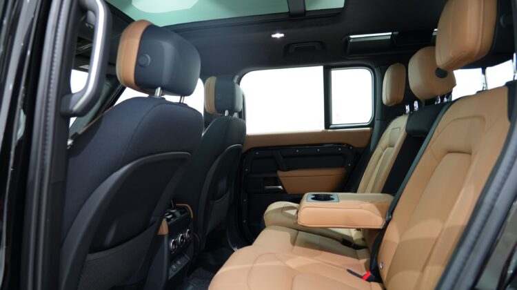 LAND ROVER DEFENDER 110 V8 EDITION P525