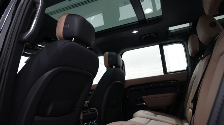 LAND ROVER DEFENDER 110 V8 EDITION P525