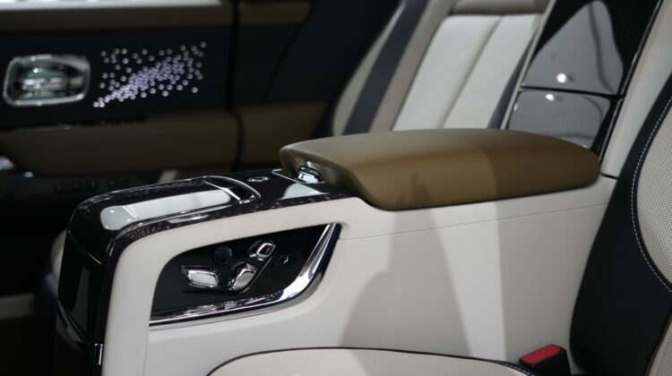 ROLLS ROYCE CULLINAN BLACK BADGE 2024
