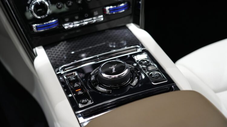 ROLLS ROYCE CULLINAN BLACK BADGE 2024