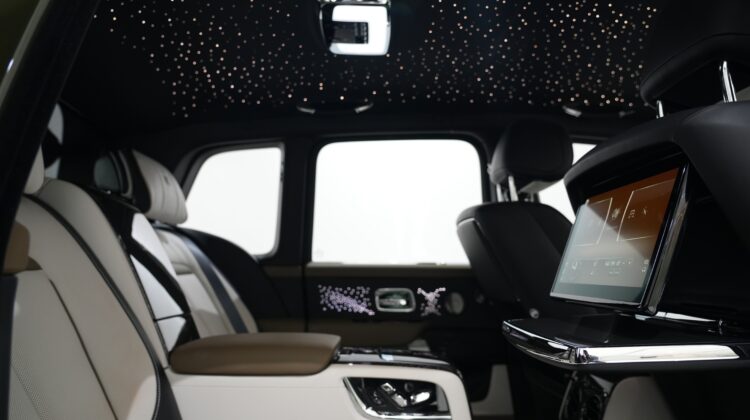 ROLLS ROYCE CULLINAN BLACK BADGE 2024