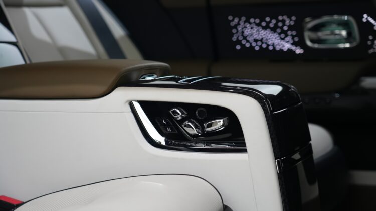ROLLS ROYCE CULLINAN BLACK BADGE 2024