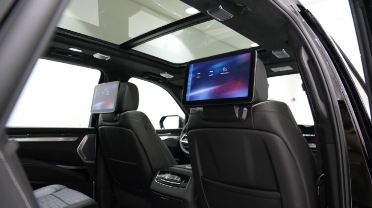 2025 CADILLAC ESCALADE V-Series 6.2L SUPERCHARGED