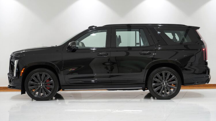 2025 CADILLAC ESCALADE V-Series 6.2L SUPERCHARGED