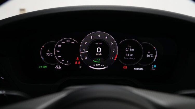PORSCHE 911 Carrera GTS T-Hybrid 2025