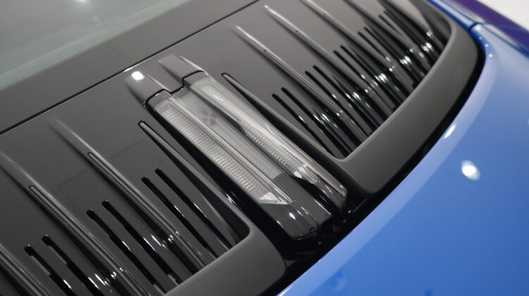 PORSCHE 911 Carrera GTS T-Hybrid 2025