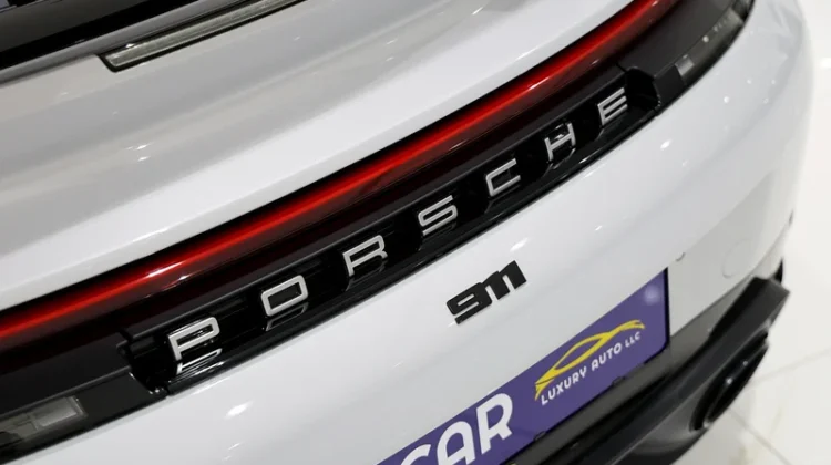 Porsche  911 Carrera