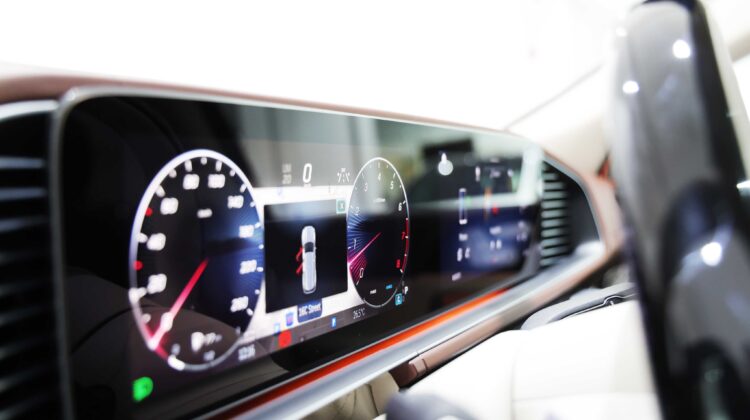 2025 MERCEDES -MAYBACH GLS 600 – Black Red