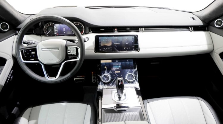 Range Rover Evoque R-Dynamic SE