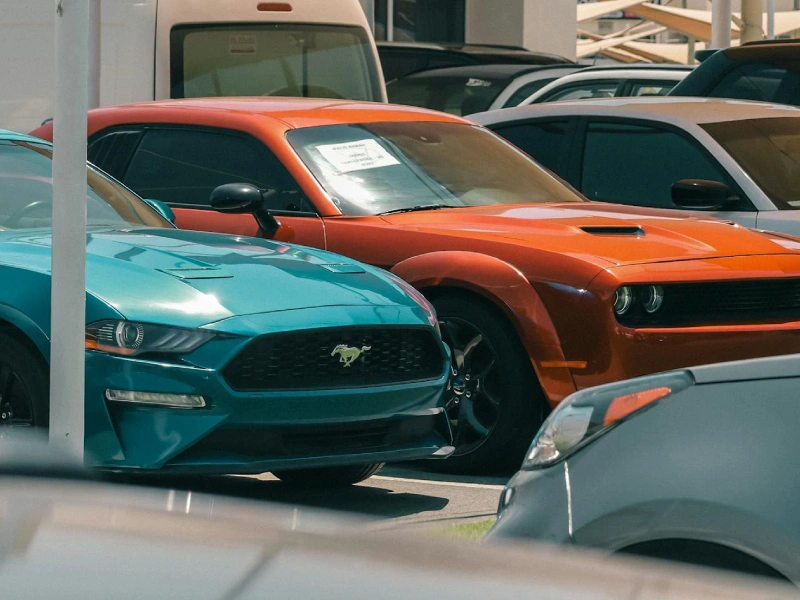 New vs pre-owned luxury cars: what makes more sense in Dubai