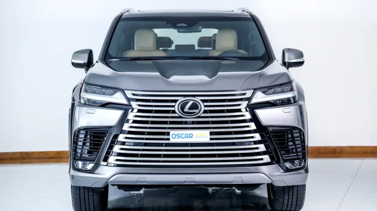Lexus LX-Series LX 700h Signature