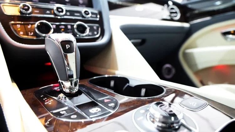 Bentley Bentayga EWB Azure