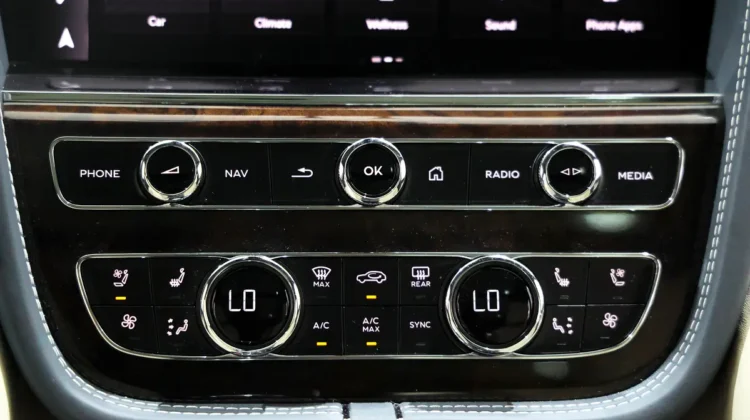 Bentley Bentayga EWB Azure