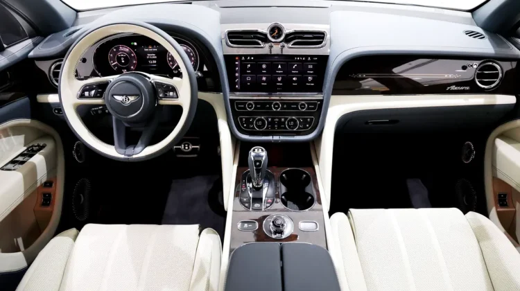 Bentley Bentayga EWB Azure