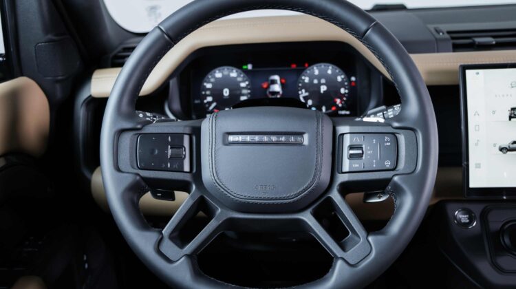 LandRover Defender 110 Ultimate Edition P525